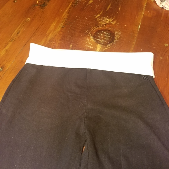 Yoga Pants - Picture 2 of 6